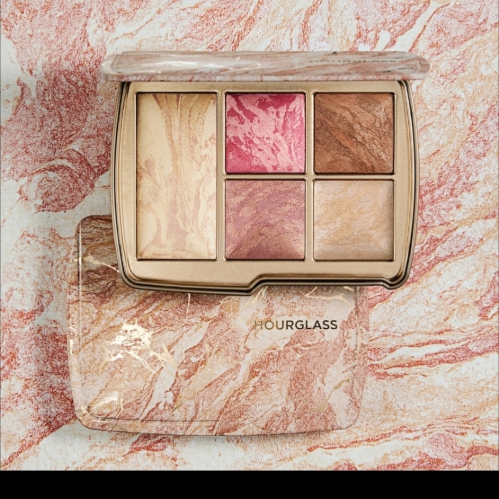 💣💥 BRAND NEW HOURGLASS LIGHTING EDIT FACE PALETTE 💣💥
